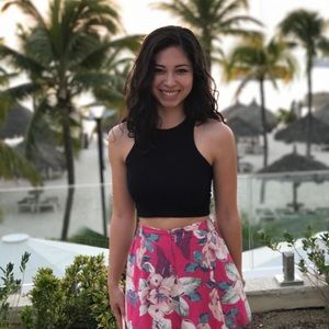 Meet your Posher, Marissa